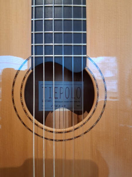 Tiepolo Modell SC, Fichte / Kirsche vollmassiv, Demomodell, made in the EU